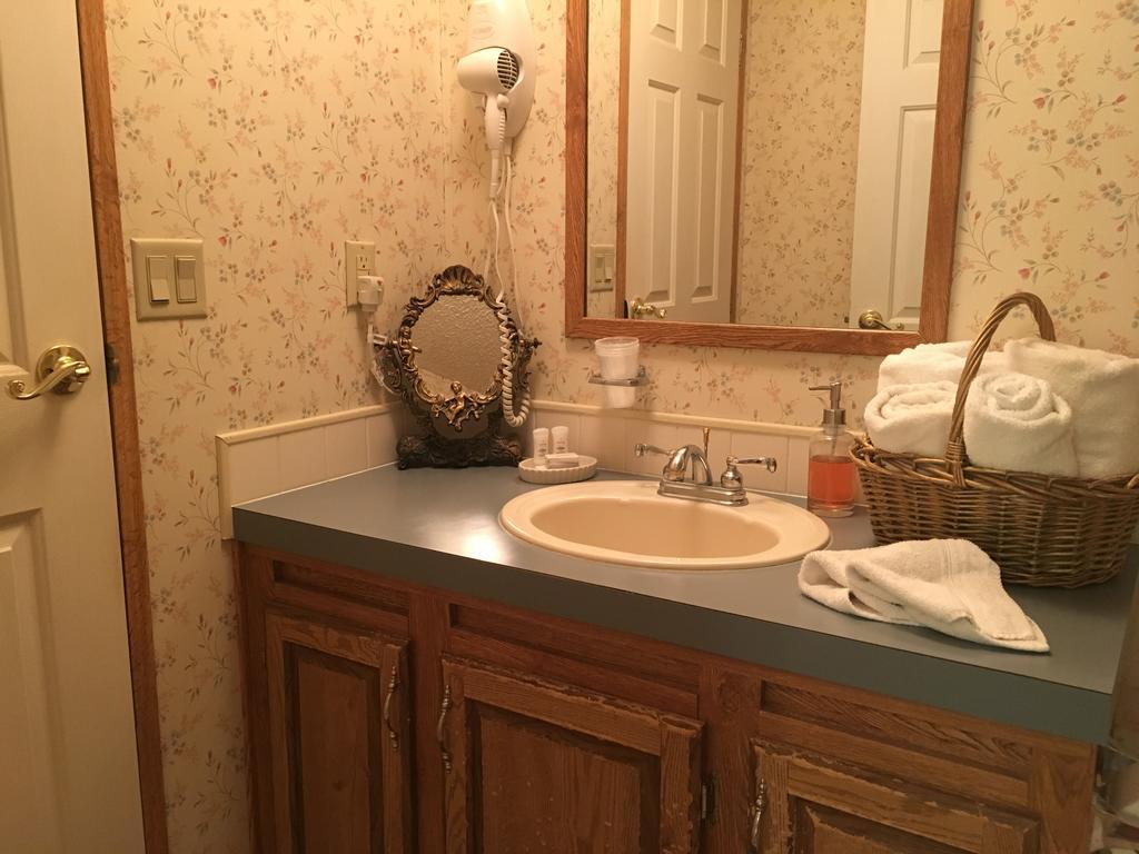 Shady Lady Bed And Breakfast Scottys Junction Екстер'єр фото